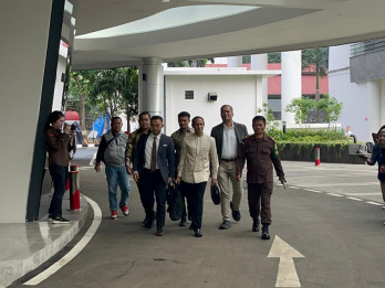 Hotman Paris Pastikan Nadiem Makarim Hadir untuk Diperiksa Kejagung Hari Ini (15/7)