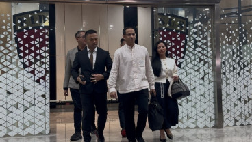 Nadiem Makarim Tak Banyak Komentar Usai Dicecar Kejagung 9 Jam Soal Kasus Chromebook