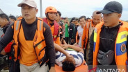 Kapal Boat Terbalik di Selat Sipora, 18 Penumpang Nyaris Hilang