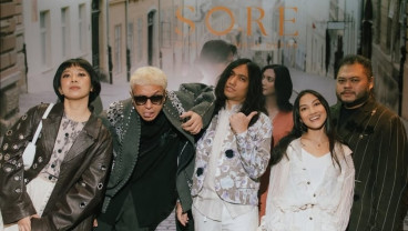 Lirik Lagu Terbuang Dalam Waktu Barasuara, Soundtrack Film Sore