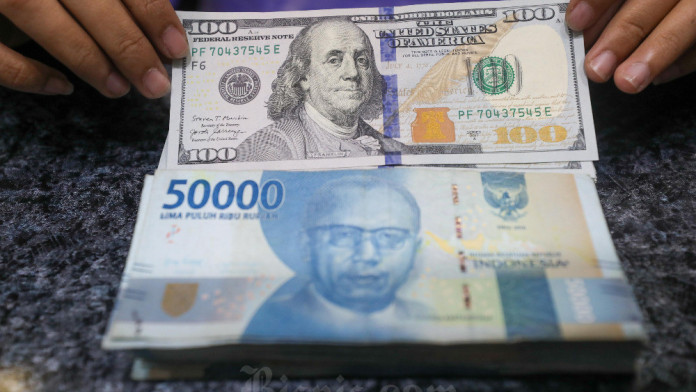 Nilai Tukar Rupiah di Bank Mandiri, BCA, BRI, & BNI Terhadap Dolar AS Hari Ini, 16 Juli 2025