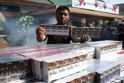 Kejari Jombang Musnakan Berbagai Barang Bukti Tindak Pidana