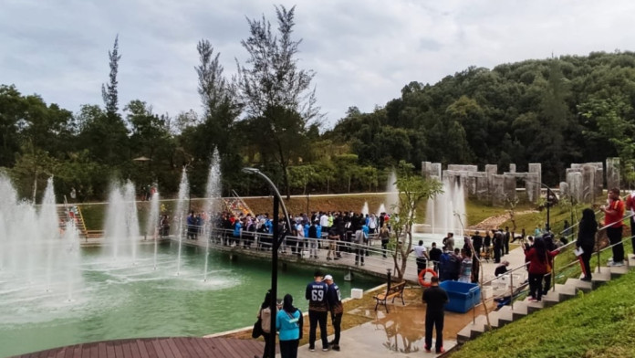 Gencarkan Penghijauan, BP Batam Tanam 1.000 Pohon di Waduk Duriangkang