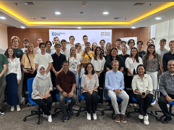 Mahasiswa Belgia Kunjungi Bisnis Indonesia, Pelajari Jurnalisme Ekonomi