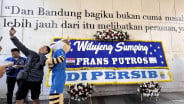 Cara Unik Persib Kenalkan Pemain Baru Lewat Karangan Bunga