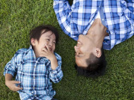 Tips Parenting, Manfaat Ayah Antar Anak ke Sekolah