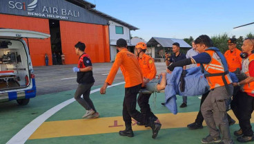 Terjatuh di Gunung Rinjani, Pendaki Swiss Dievakuasi ke Bali