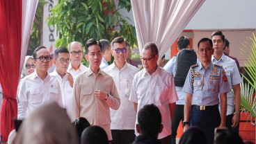 Wapres Tinjau Langsung Pemberian BSU ke Pekerja BPJS Ketenagakerjaan