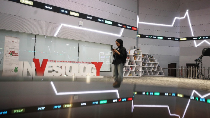 IHSG Ditutup Menguat ke 7.287, Saham TLKM, DSSA & TPIA Melaju