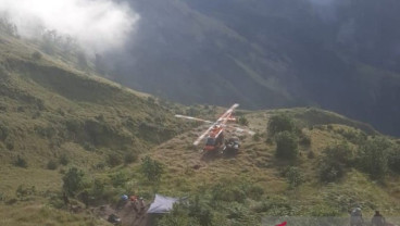 Pendaki Asal Belanda Dilaporkan Jatuh di Gunung Rinjani, Tim SAR Terjunkan Helikopter