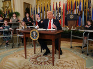 Donald Trump Didiagnosis Mengidap Insufisiensi Vena Kronis, Apa Gejala dan Bahayanya?