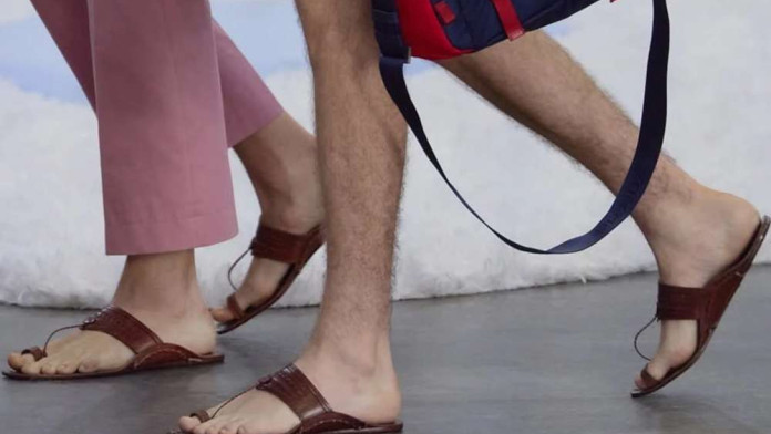 Kontroversi Produk Prada Mirip dengan Sandal India