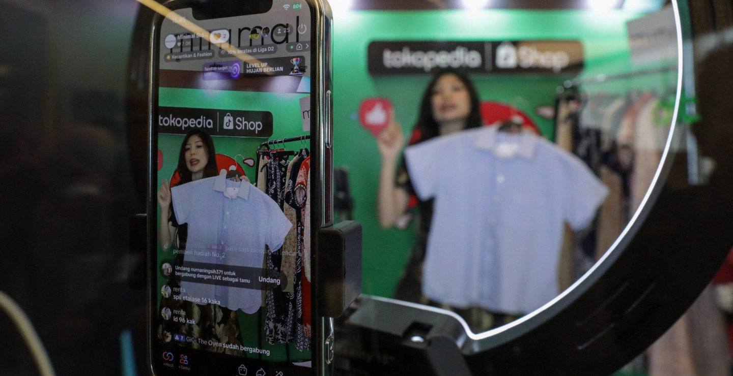 Taktik Tokopedia - Lazada Ubah Beban Biaya Pedagang di Platform