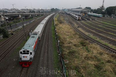 KAI Resmi Hentikan Layanan Gerbong Kereta Kelas Bisnis di Pulau Jawa
