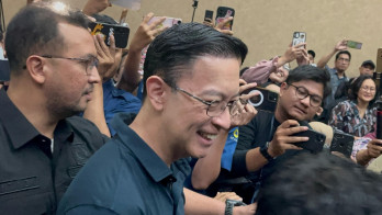 Tak Terkait Pidana, Hakim Perintahkan Jaksa Kembalikan iPad dan Laptop Tom Lembong