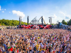 Tomorrowland Tetap Digelar Meski Panggung Utama Hangus Terbakar