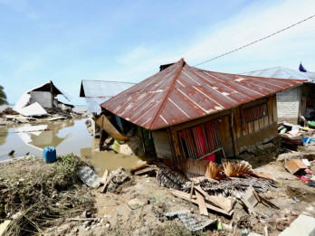 Seorang Wartawan Terseret Banjir Bandang Saat Liputan Langsung