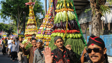 Tradisi Sadranan Kirab Budaya Sunan Kuning Semarang