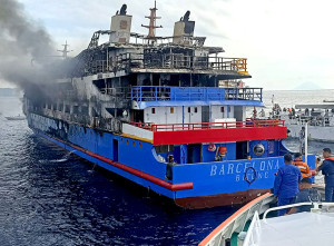 KM Barcelona 5 terbakar di Perairan Sulut