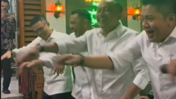 Momen Teddy, Giring, Prasetyo Hadi, dan Sugiono Nyanyi hingga Joget Pacu Jalur di Solo