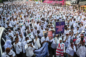 Aksi Tenaga Honorer Tuntut Status PPPK di Jakarta