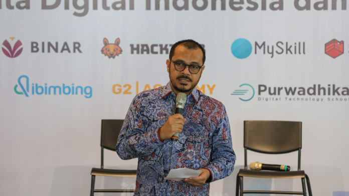 RI Masih Defisit 2,7 Juta Talenta Digital, Komdigi Dorong AI Talent Factory