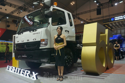Fuso Pamerkan EV Mobile Charger dan Fighter-X Terbaru di GIIAS 2025