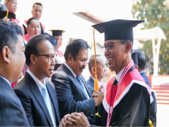Bahas Kebijakan Ex-Officio, Kepala BP Batam Raih Gelar Doktor di IPDN