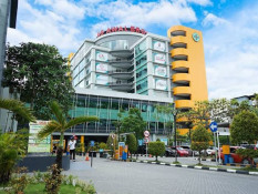 RS Awal Bros Rayakan HUT ke-27 dengan Semangat Women and Hope in Every Care