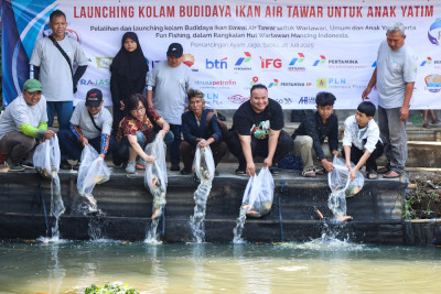 Pelatihan Budidaya Ikan, Fun Fishing, dan Aksi Sosial