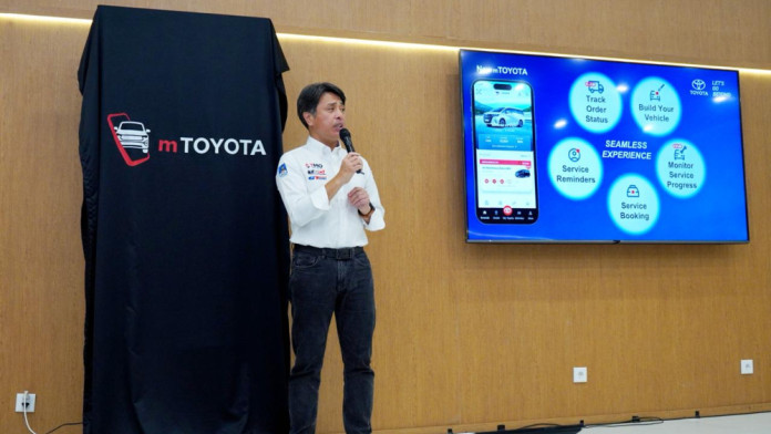 Aplikasi New mTOYOTA, Hybrid Health Check, dan New T-OPT Dikenalkan di GIIAS 2025