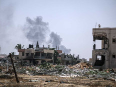 Gencatan Masih Buntu, Bantuan Makanan lewat Udara Dijatuhkan ke Wilayah Gaza
