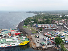 ASDP Tambah Kapal untuk Urai Kemacetan di Pelabuhan Ketapang