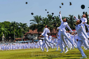 Mendagri Tito Karnavian Lantik 1.110 Pamong Praja Muda IPDN Angkatan XXXII