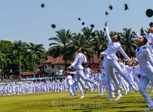 Mendagri Tito Karnavian Lantik 1.110 Pamong Praja Muda IPDN Angkatan XXXII