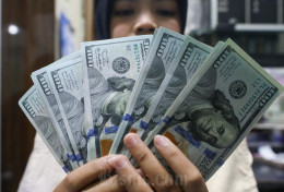 Roy Kiyosaki Minta Kelas Menengah Stop Beli 5 Hal Ini!