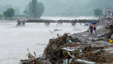 Banjir Besar di Beijing China Tewaskan 30 Orang