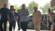 SBY Sambangi Balai Kota Jakarta, Dampingi Seniman Asal Berlin Melukis Monas