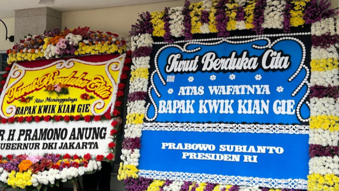 Prabowo, Mega hingga Pramono Kirim Karangan Bunga untuk Kwik Kian Gie