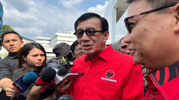 Megawati Tak Melayat Kwik Kian Gie, Utus Yasonna dan Ahmad Basarah