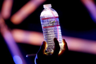 Can Mayora and Tanoko’s Bottled Water Conglomerates Follow Nongfu Spring’s Success?