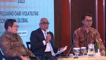 Bisnis Indonesia Midyear Challenges 2025 Sesi II : Menjaga Resiliensi Pasar Keuangan di Era Ketidakpastian Moneter Global