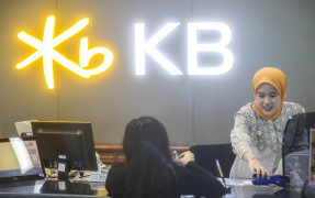 Mempertimbangkan Saham KB Bank (BBKP)