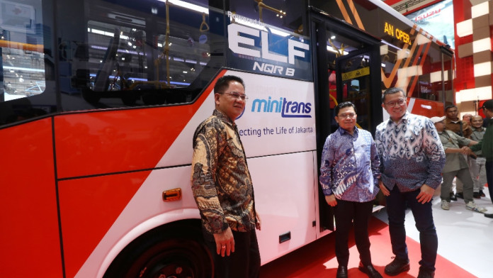 Sebanyak 53 Unit Isuzu Elf Perkuat Armada Minitrans Transjakarta