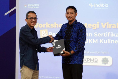 Workshop Strategi Viral Marketing dan Pendampingan Sertifikasi Halal untuk UKM Kuliner