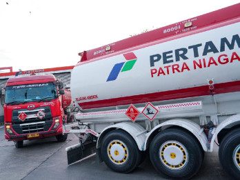 Direktur Pertamina Pantau Langsung Tambahan Pasokan BBM ke Jember