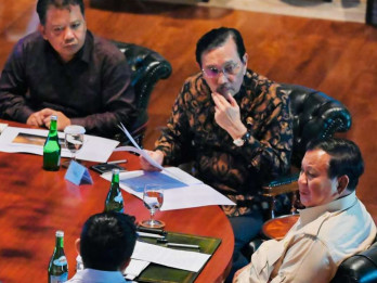 Prabowo dan Luhut Cs Bahas Strategi Ekonomi di Hambalang