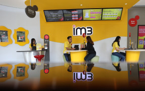 Alasan Sederet Sekuritas Revisi Turun Rating Saham Indosat (ISAT)