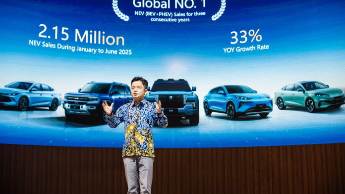 DENZA Debut di GIIAS 2025, Siap memimpin EV Premium