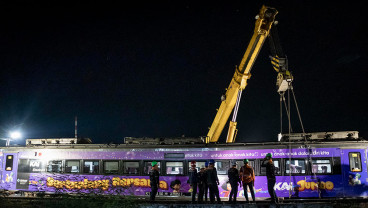 Evakuasi Kereta Api Argo Bromo Anggrek Yang Anjlok di Subang